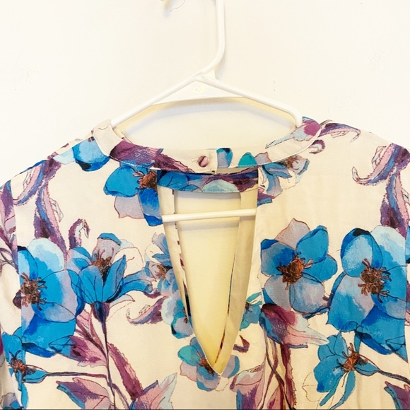 Free People Tegan Floral Mini Dress keyhole
Purple and Blue Bell Sleeves Boho - Picture 9 of 10